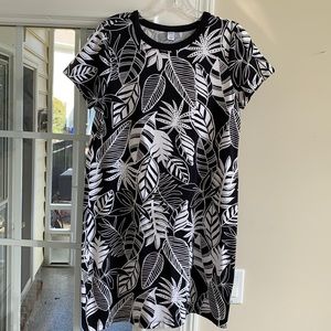 Gap Black & White Dress size L